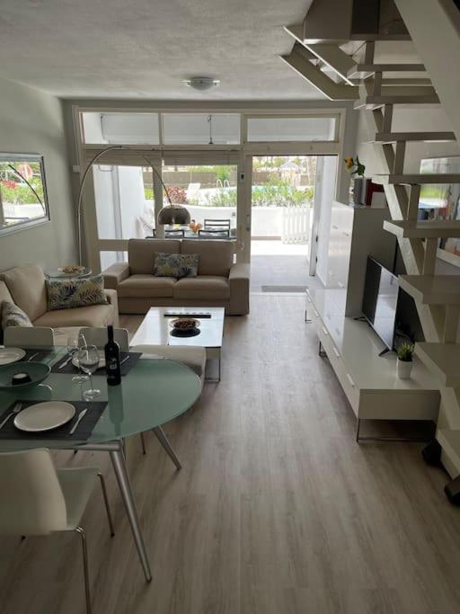Apartamento Puerto Rico - Primera Linea De Playa Mogán Eksteriør billede